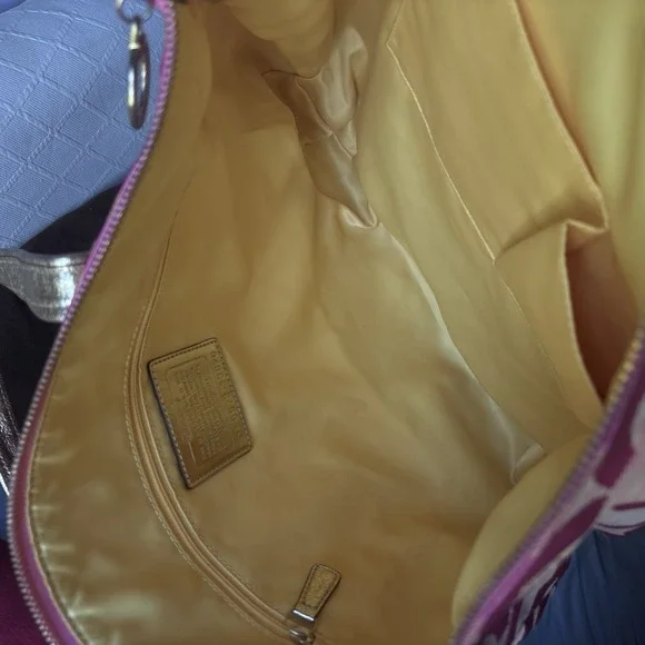 VTG Coach Pink Poppy Signature C Glam Tote Metallic Gold Trim Handbag Y2K - Picture 7 of 9